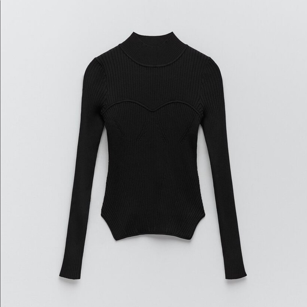 Fitted Knit High Neck Top